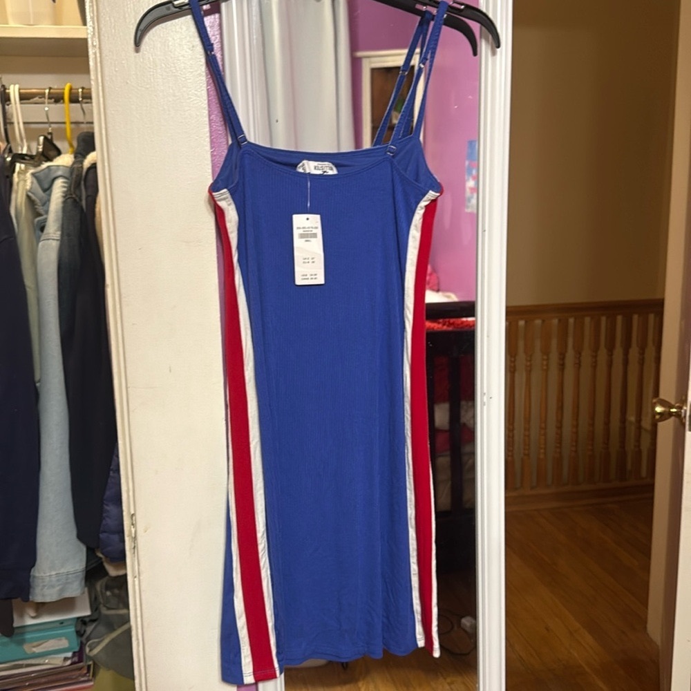 Hollister dress NWT